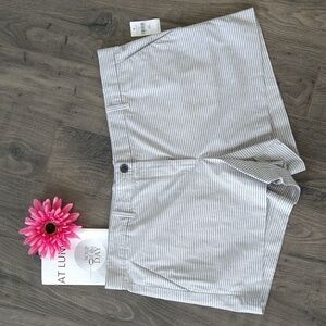 🎉NWT Gap KHAKIS by Gap Summer Shorts Gray and White Striped size 16R🎉